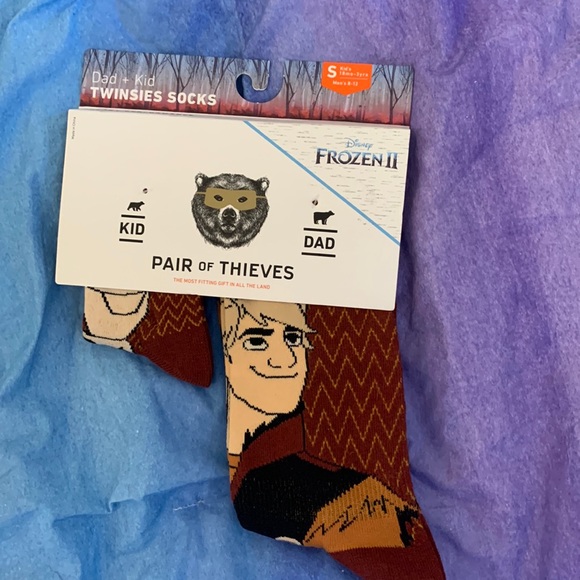 pair of thieves Other - 🔥🔥 4 for $15 🔥🔥 Dad Kid Twinsies socks Disney frozen pair of thieves